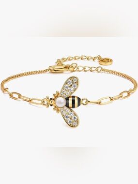 Gold Bee 🐝 Bracelet with Pearl Accent - Lovely!